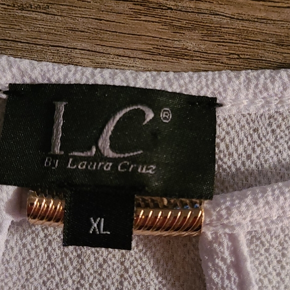 Blouse - Picture 8 of 8